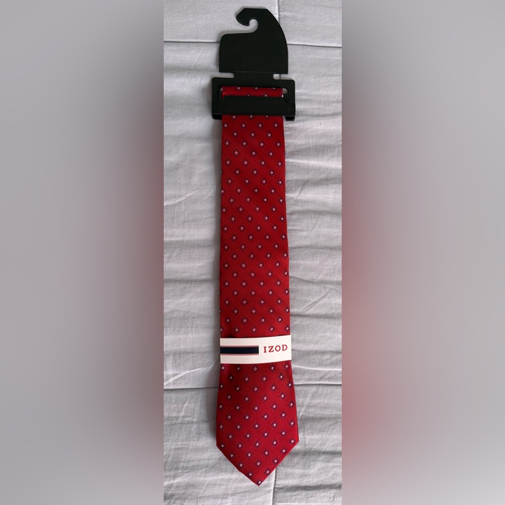 NWT - Izod Red and Blue Geometric Men's Tie